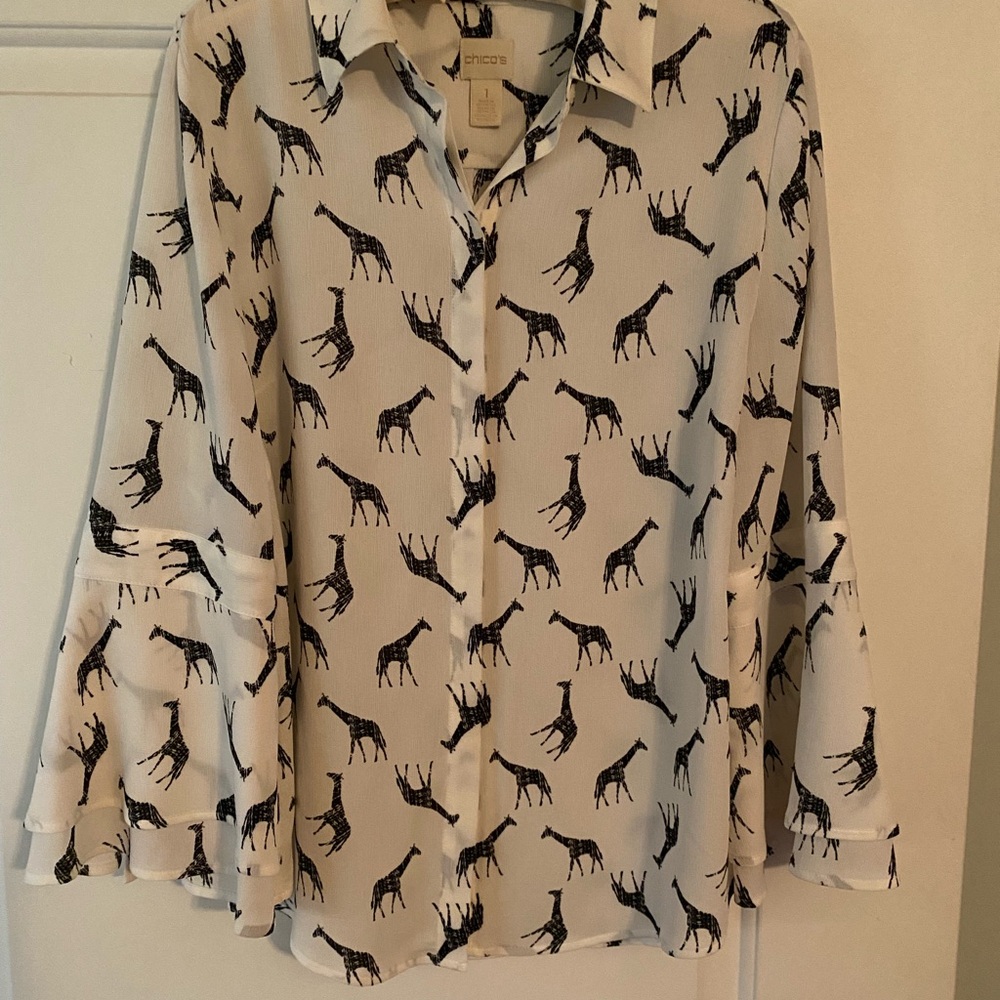 Chico's Monochrome Giraffe Print Blouse